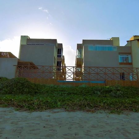Triplex Pe Na Areia Com 3 Suites Proximo Salvador Lauro de Freitas Exteriör bild